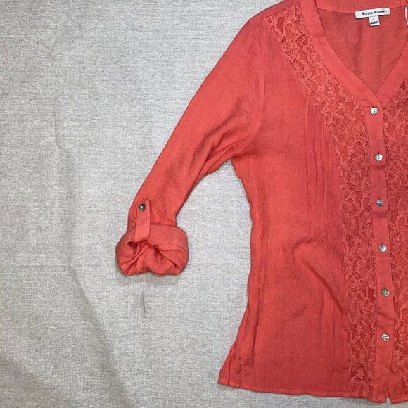 Studio Works | Coral Button Front Top with Lace | Large - Picture 4 of 10